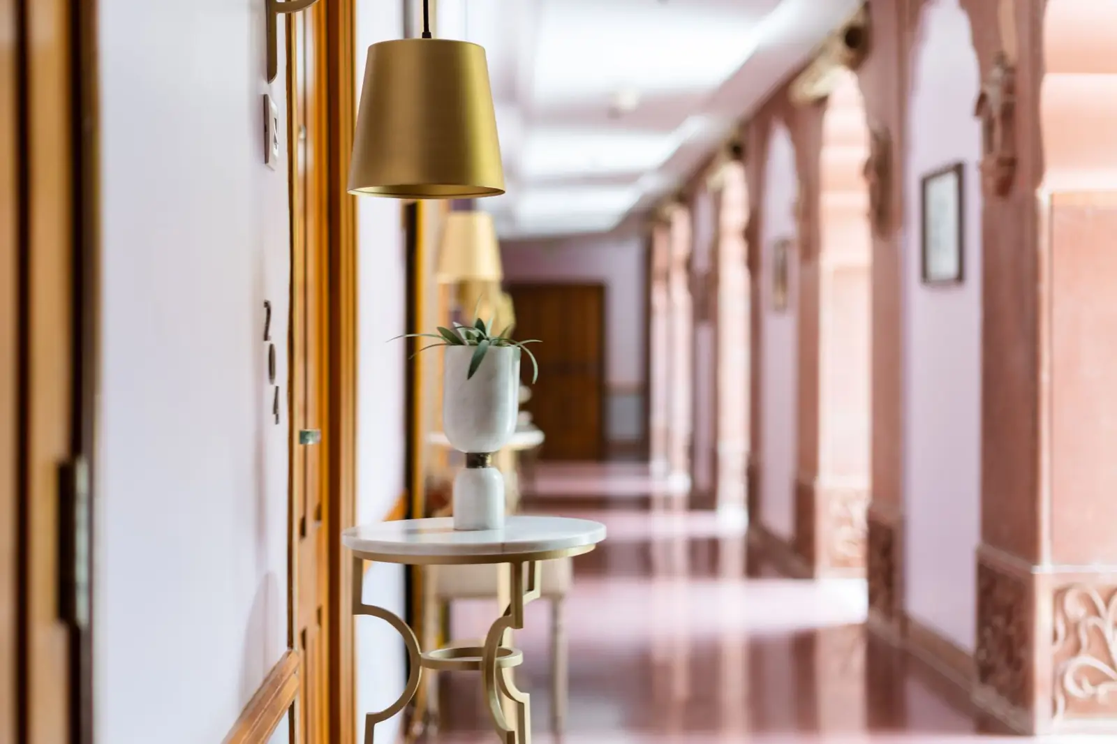 Elvaron Grand Hotel interior corridor